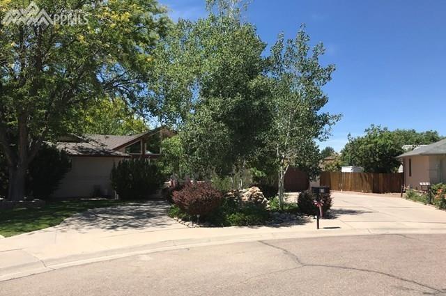 5 Ridgeweed Court - Photo 1