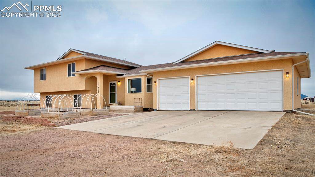 17930 High Plains View - Photo 1
