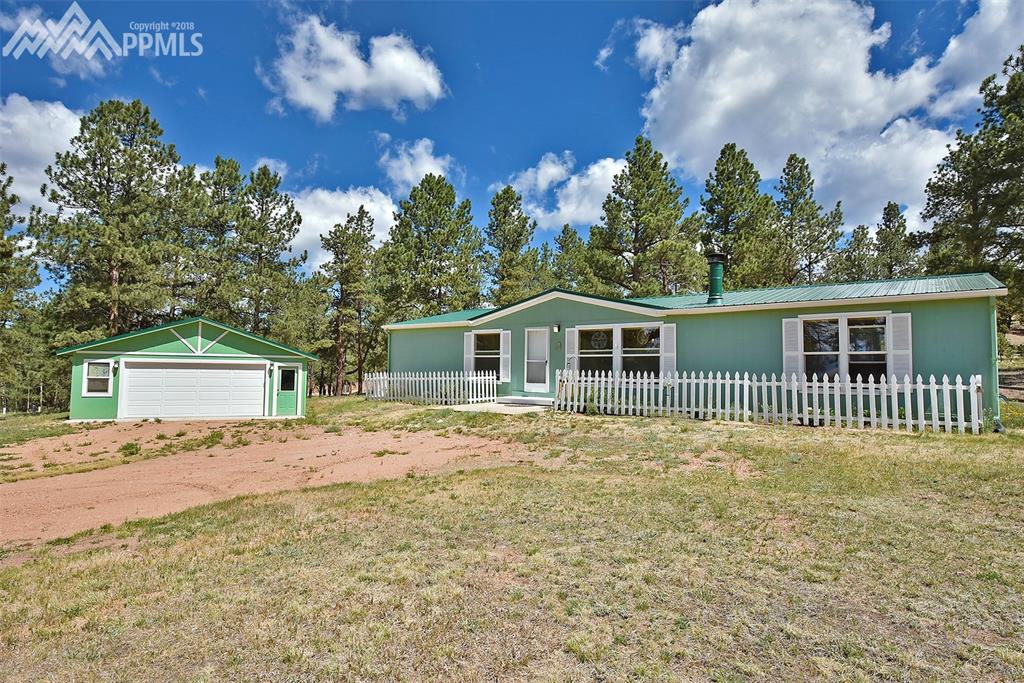 276 Manchester Drive - Photo 1