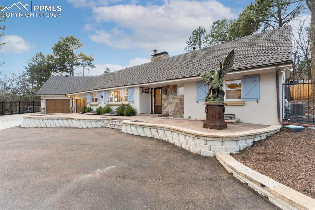 2201 Constellation Drive - Photo 1