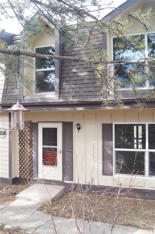 402 Raspberry Lane - Photo 1