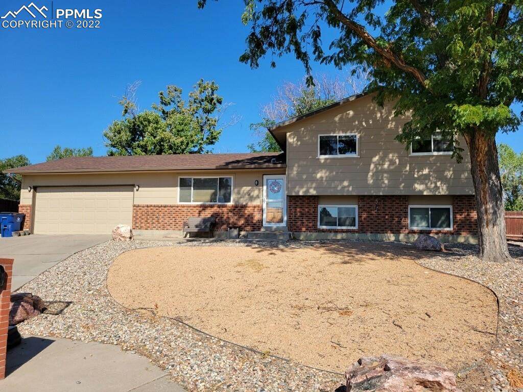 9 Hampton Lane - Photo 1