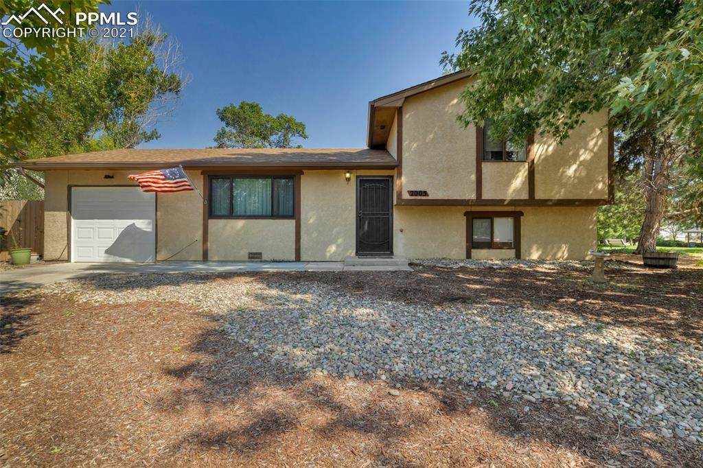 2005 Heathercrest Drive - Photo 1