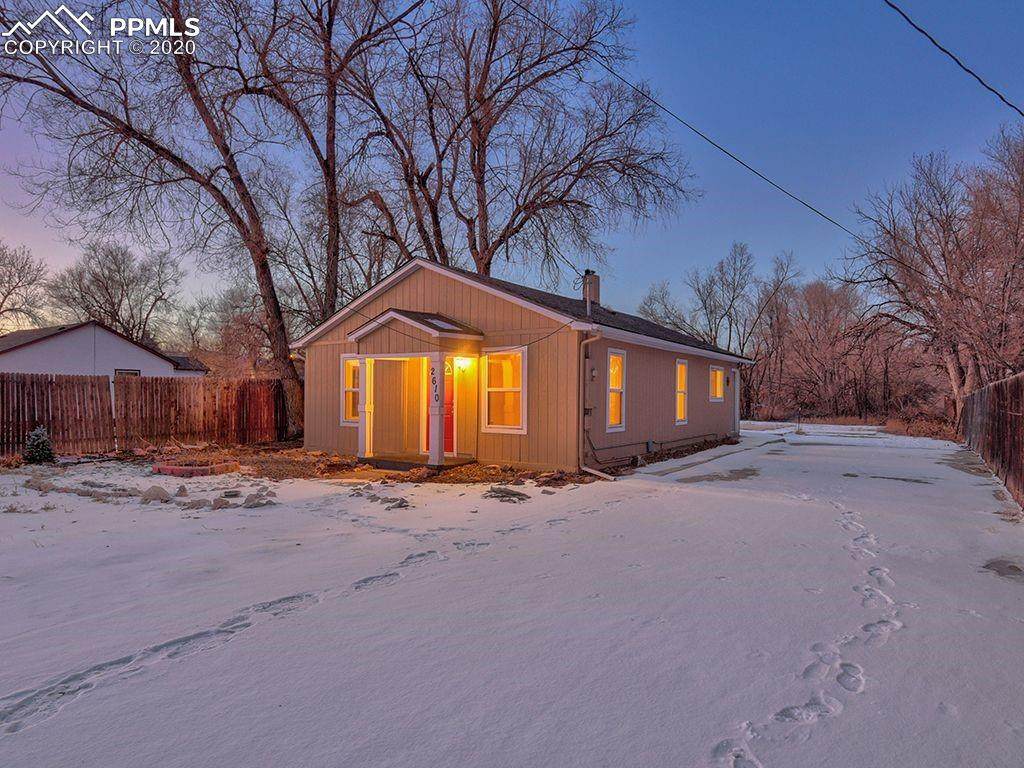 2610 Dale Street - Photo 1