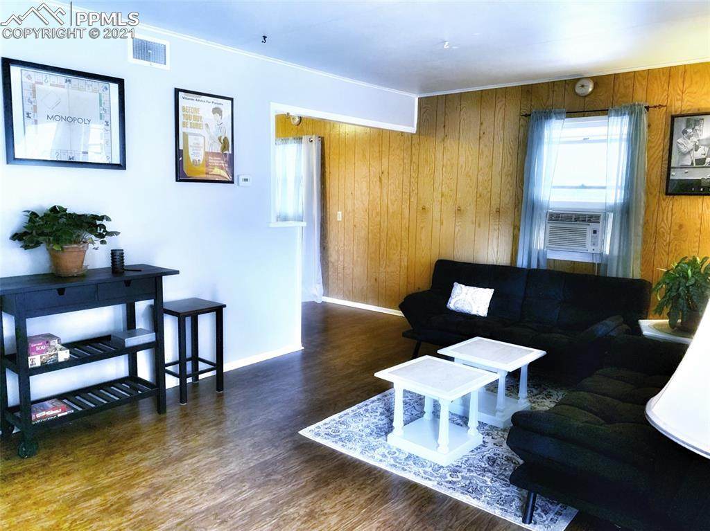 543 Asbury Place - Photo 1