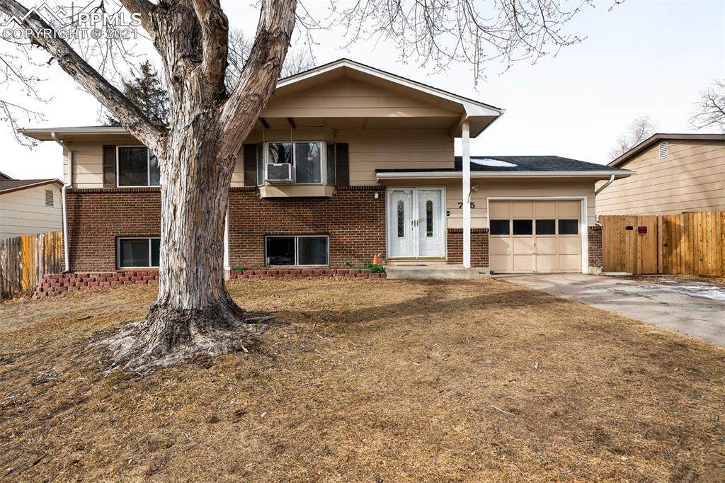705 Squire Street - Photo 1