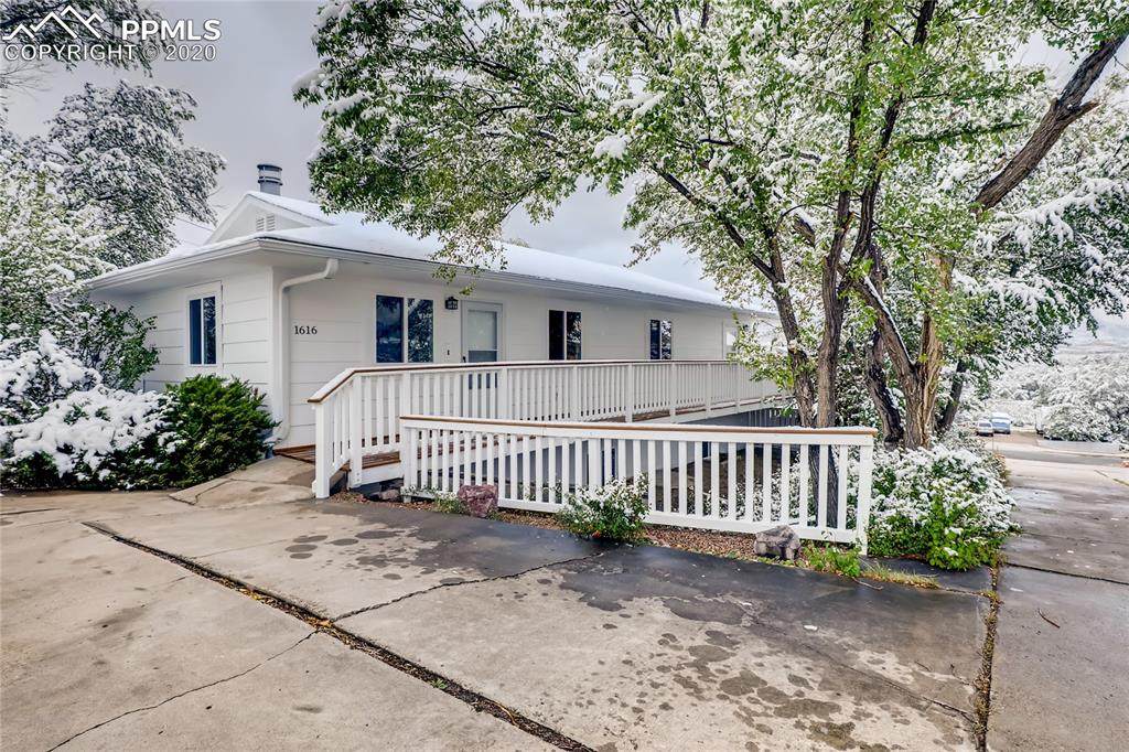 1614 Manitou Boulevard - Photo 1