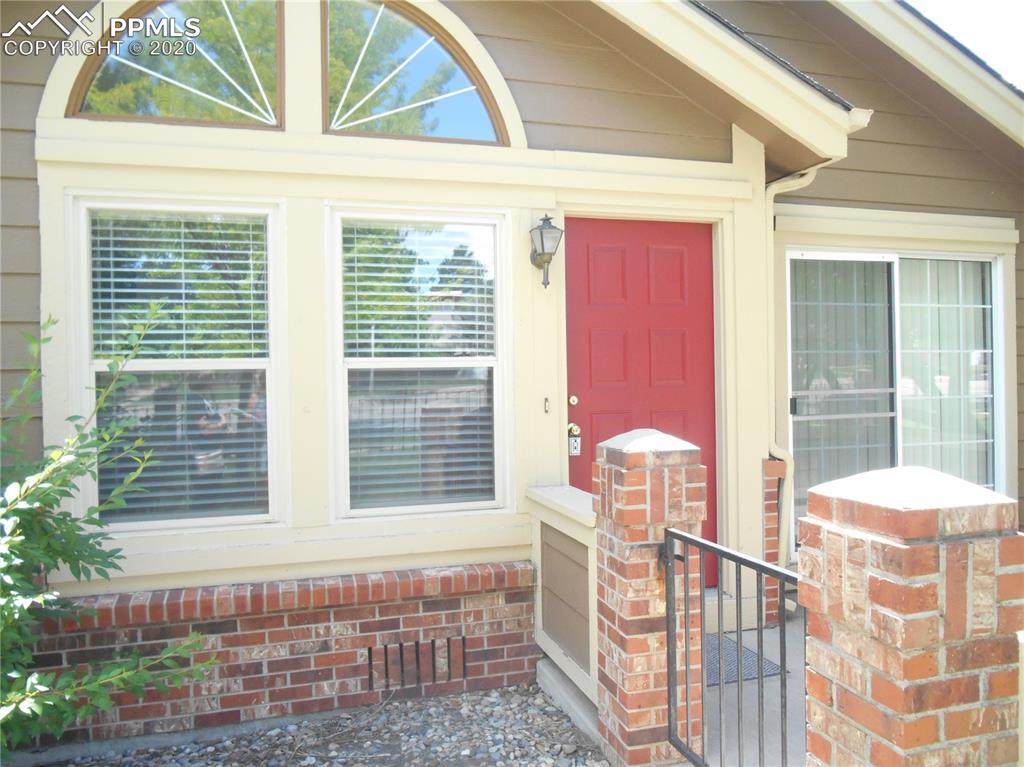 6508 Foxdale Circle - Photo 1