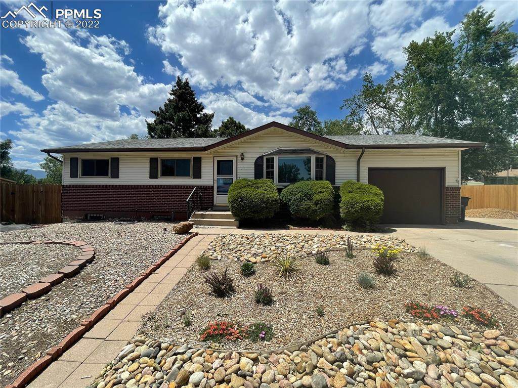 4502 Moffat Lane - Photo 1
