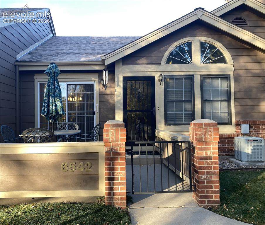 6542 Foxdale Circle - Photo 1