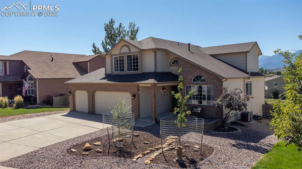 5202 Sevenoaks Drive - Photo 1