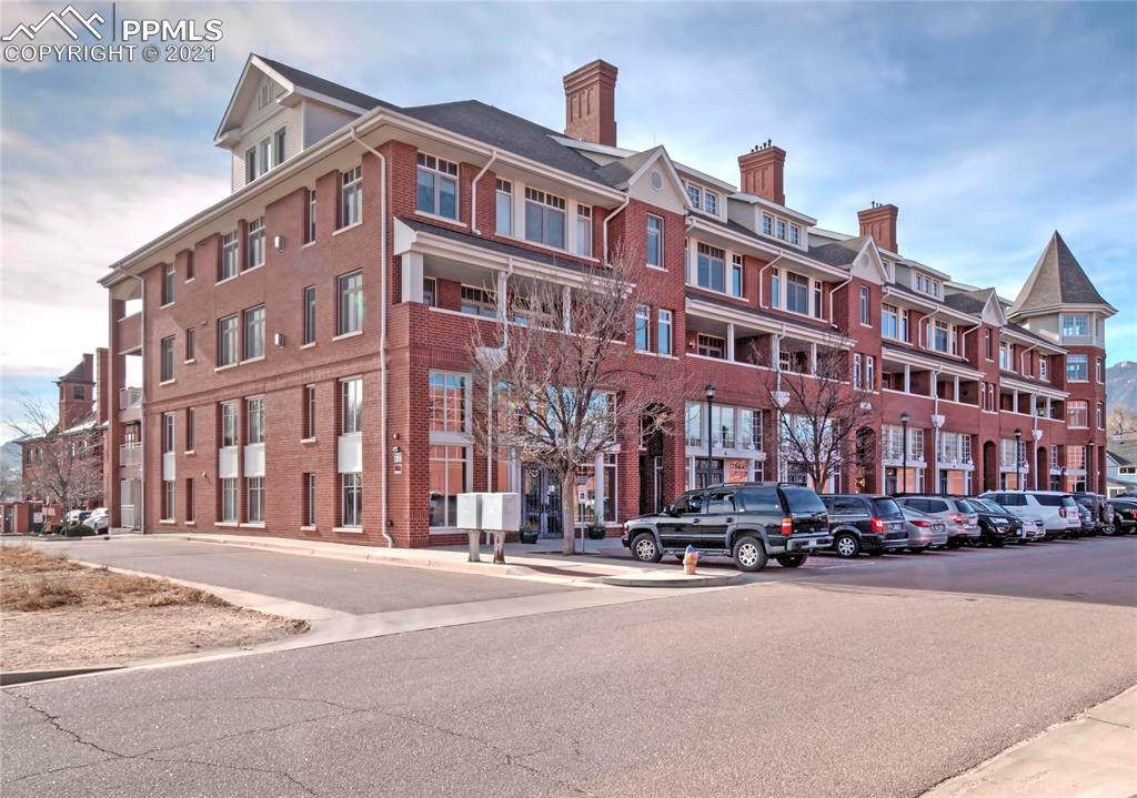 201 Las Animas Street - Photo 1