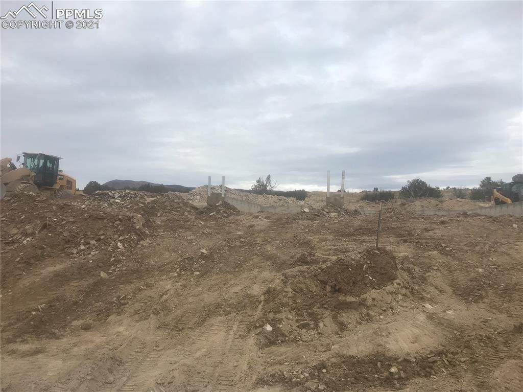 835 Pecos Point - Photo 1