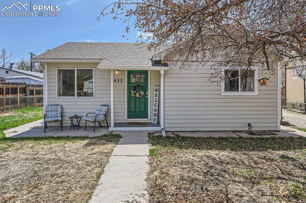 2433 Monument Street - Photo 1