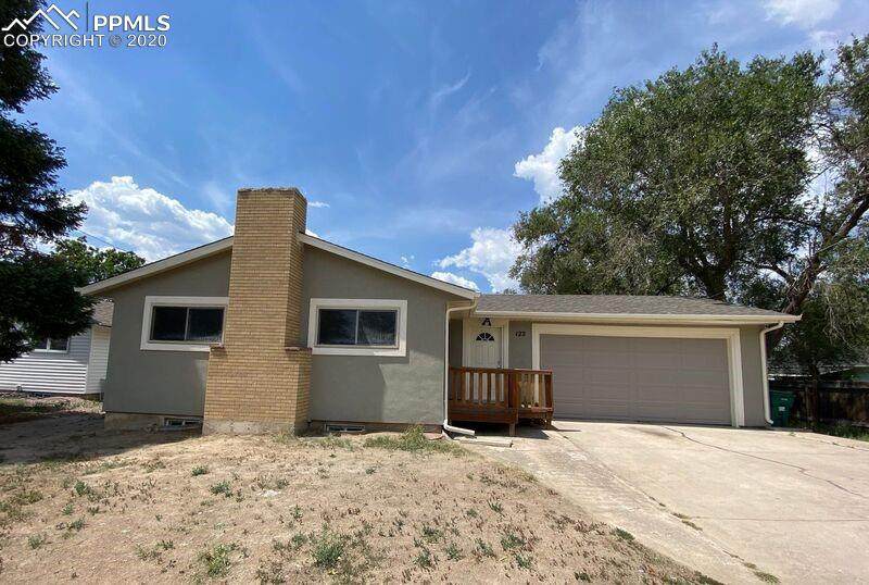 122 Trump Avenue - Photo 1
