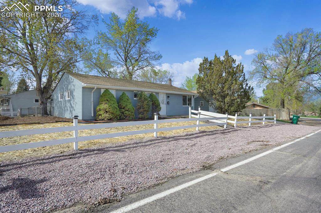 2824 Lark Drive - Photo 1