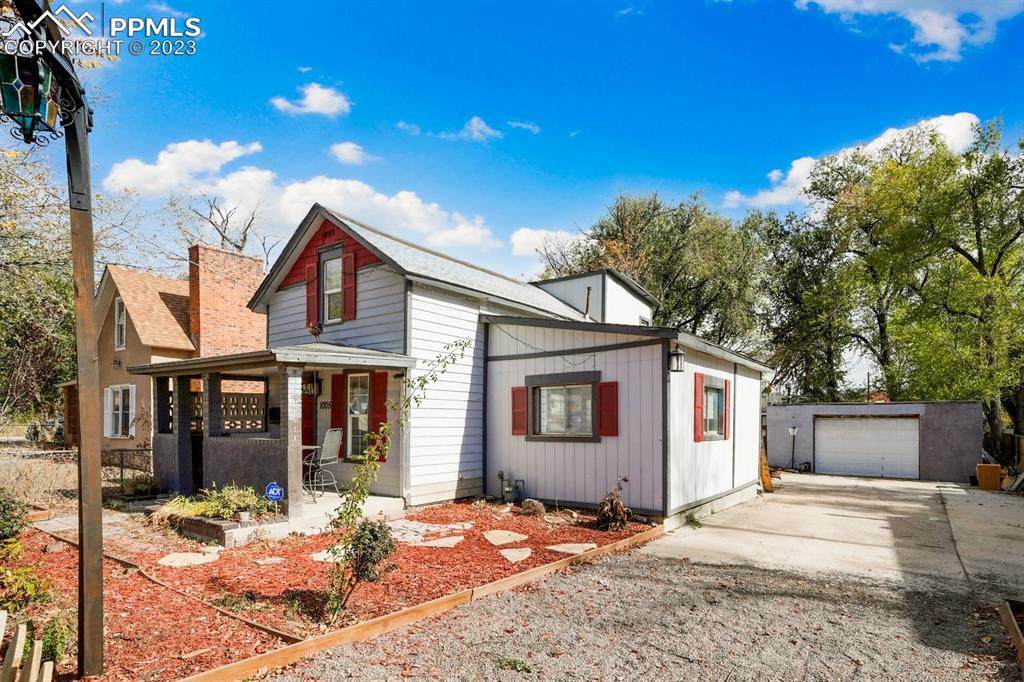 1005 Cascade Avenue - Photo 1