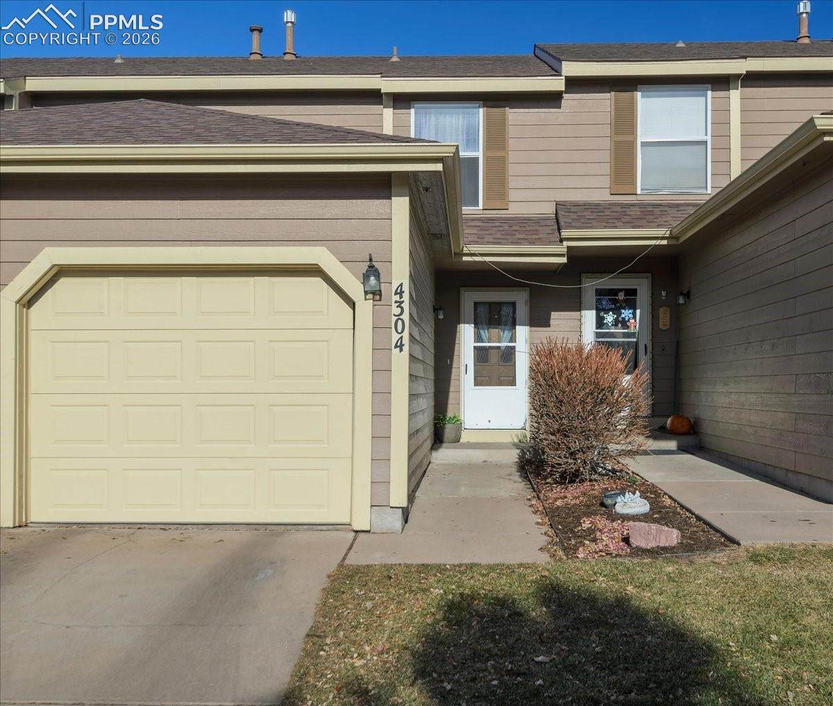 4304 Hunting Meadows Circle - Photo 1