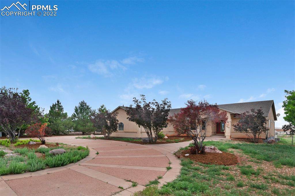 469 Hahns Peak Avenue - Photo 1