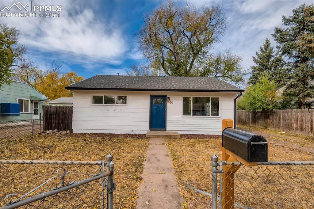 1920 Hancock Avenue - Photo 1