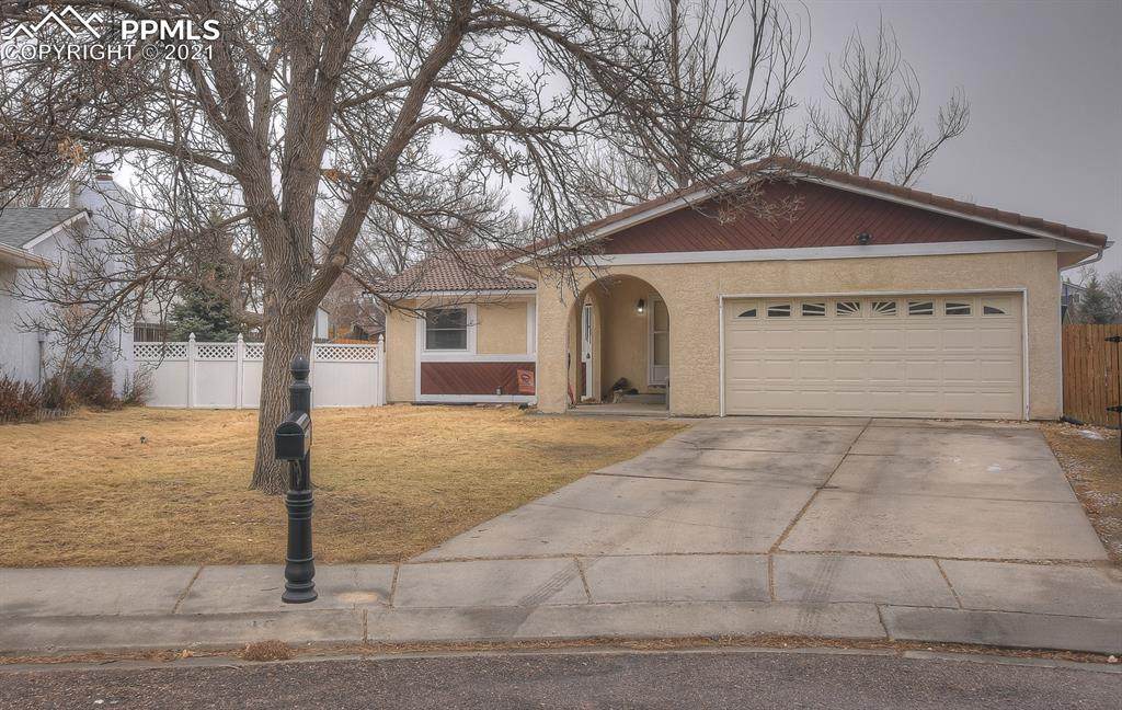 5910 Topview Court - Photo 1