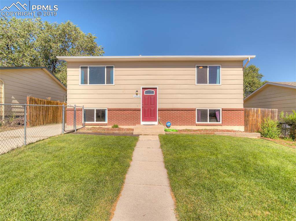 1610 Carmel Drive - Photo 1