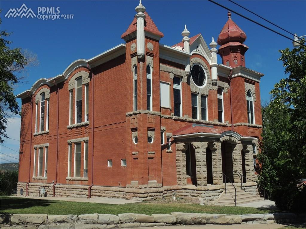407 Maple Street - Photo 1