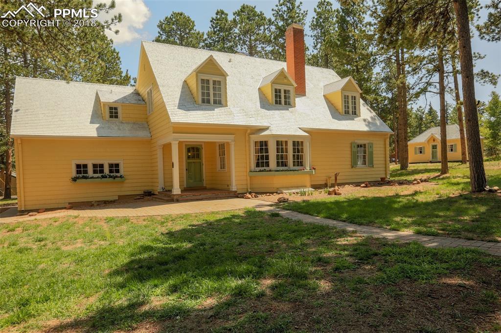 301 Gunnison Avenue - Photo 1