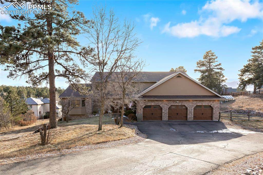 1665 Ridgeview Circle - Photo 1