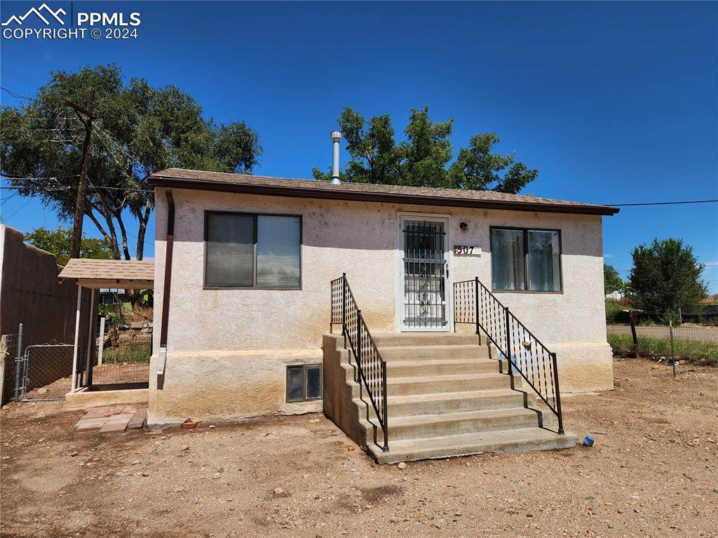 1507 Roselawn Road - Photo 1