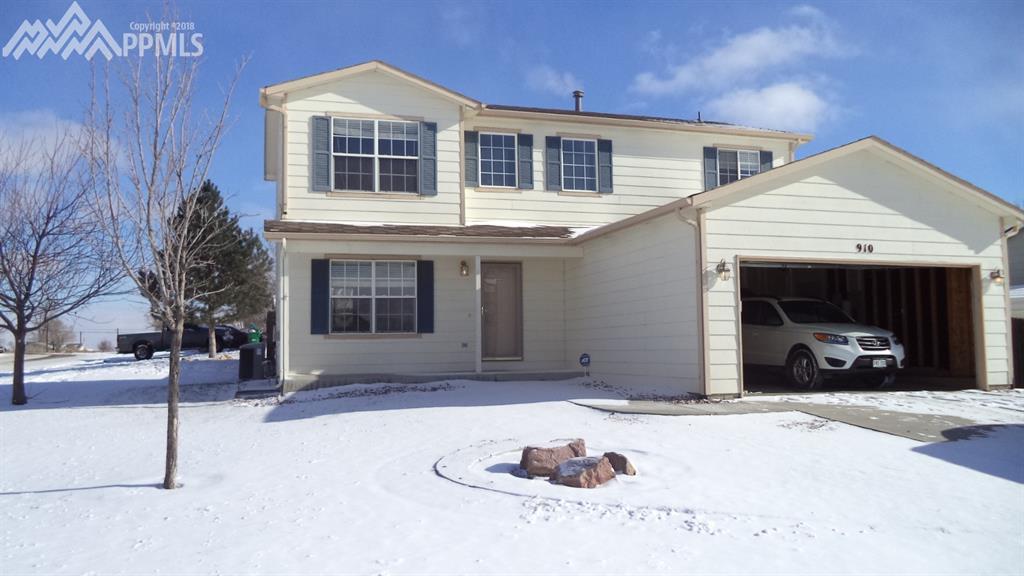 910 Lake Avenue - Photo 1