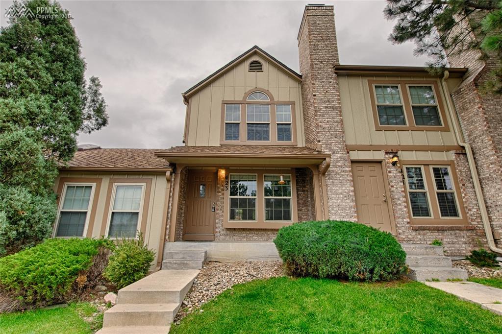 423 Ravenview Court - Photo 1