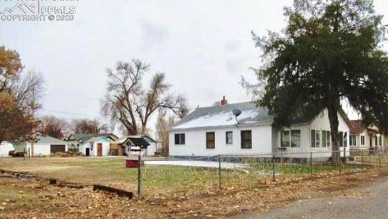 707 9th Street - Photo 1
