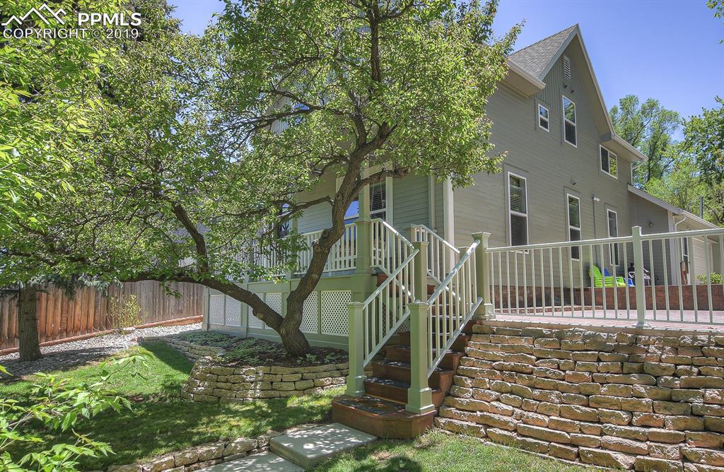 607 Manitou Avenue - Photo 1
