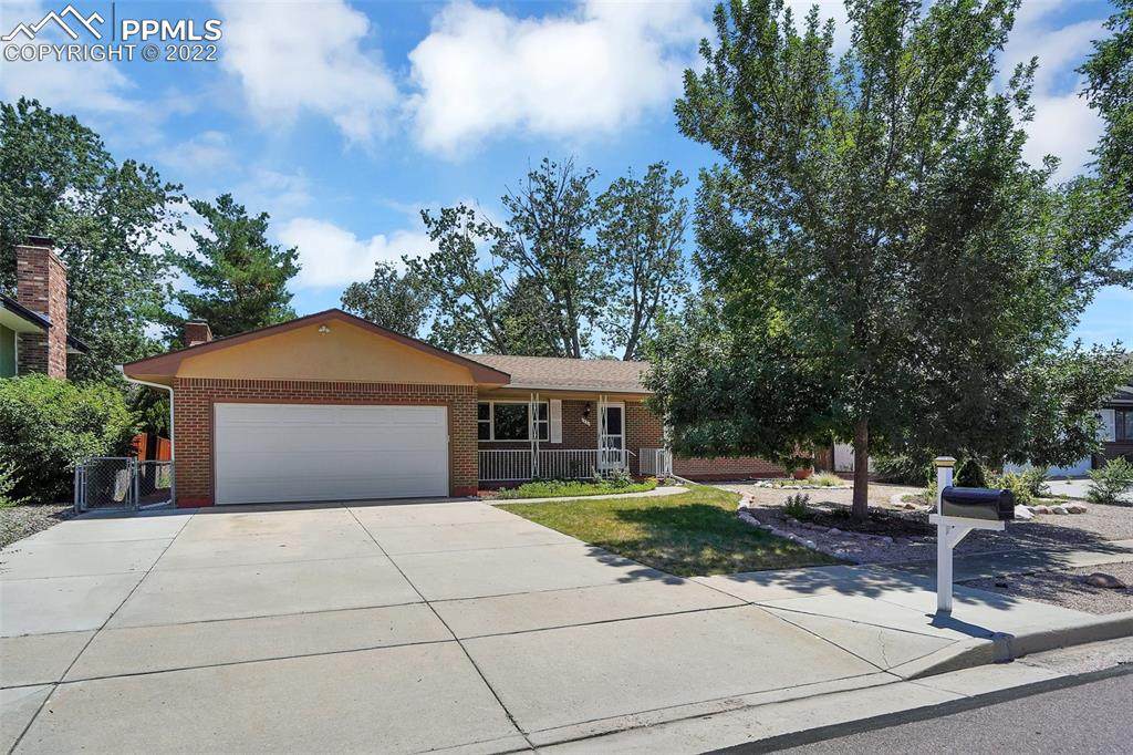 1421 Sanderson Avenue - Photo 1