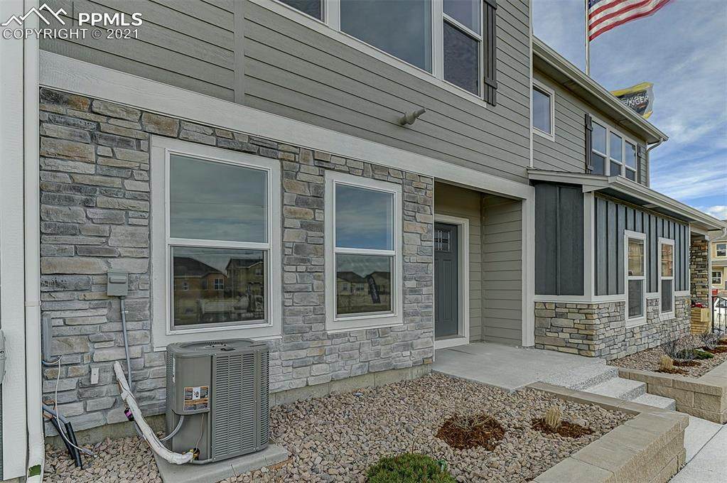 6218 Lenexa Grove - Photo 1
