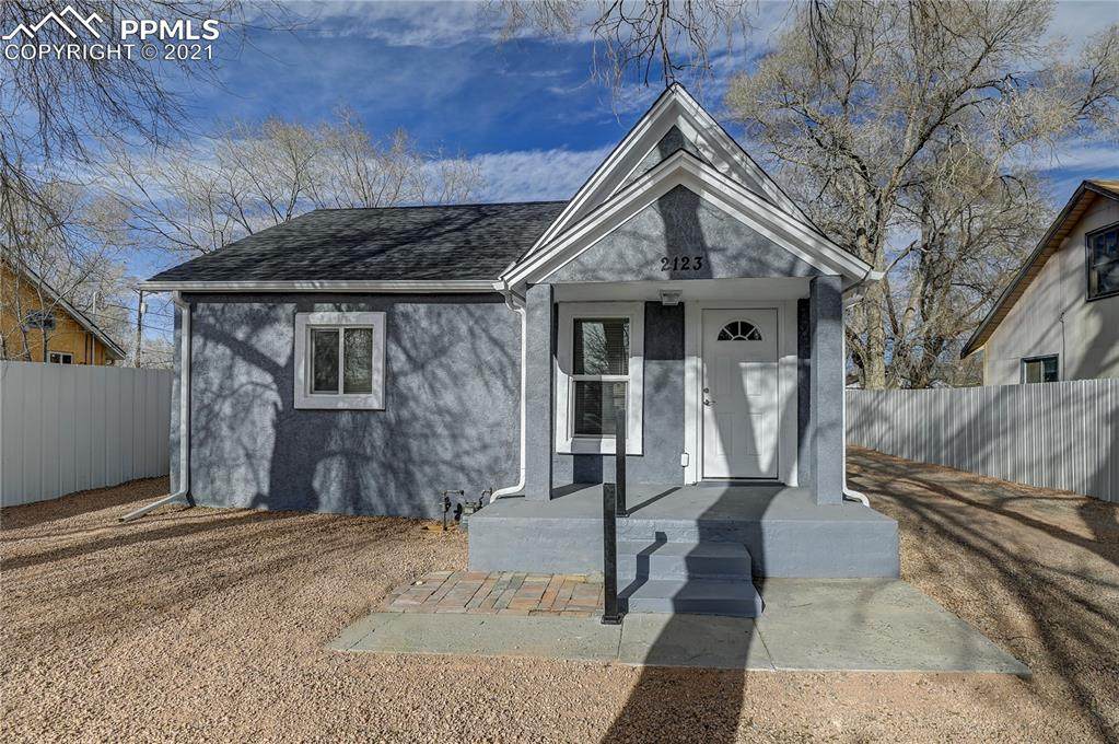 2123 11th Street - Photo 1
