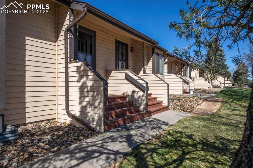 4545 Lamplighter Circle - Photo 1