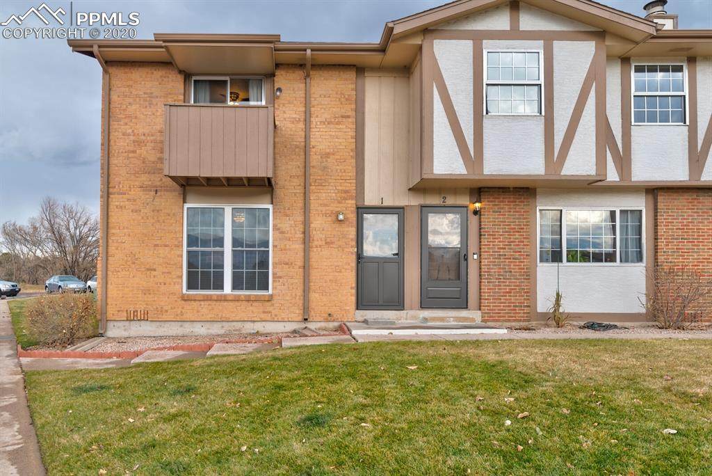 1205 Willow Bend Circle - Photo 1