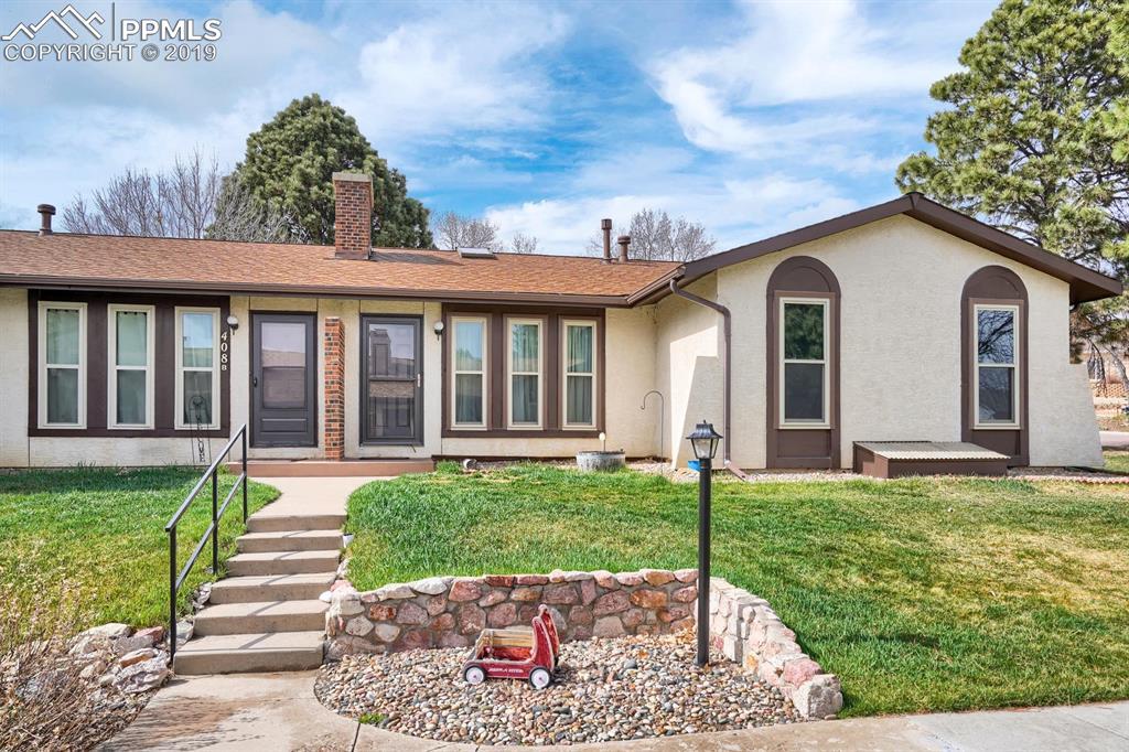 408 Valley Hi Circle - Photo 1