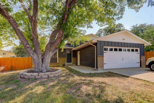 2 Flintlock Court - Photo 1