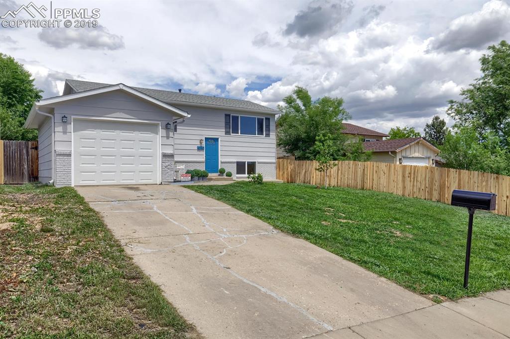 4340 College View Drive - Photo 1