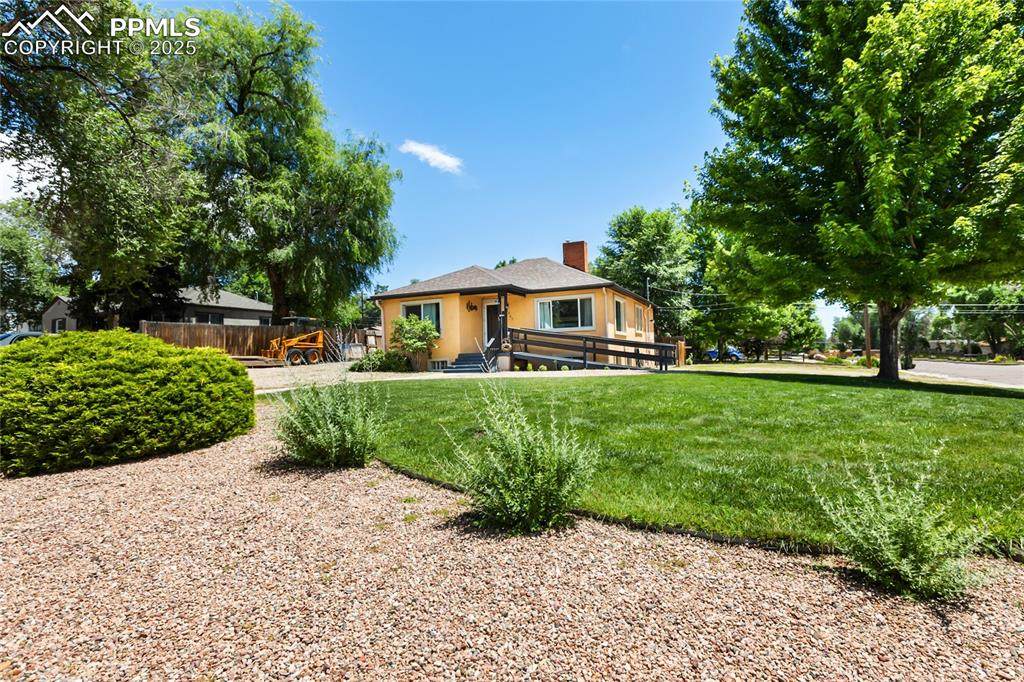 1007 Iowa Avenue - Photo 1