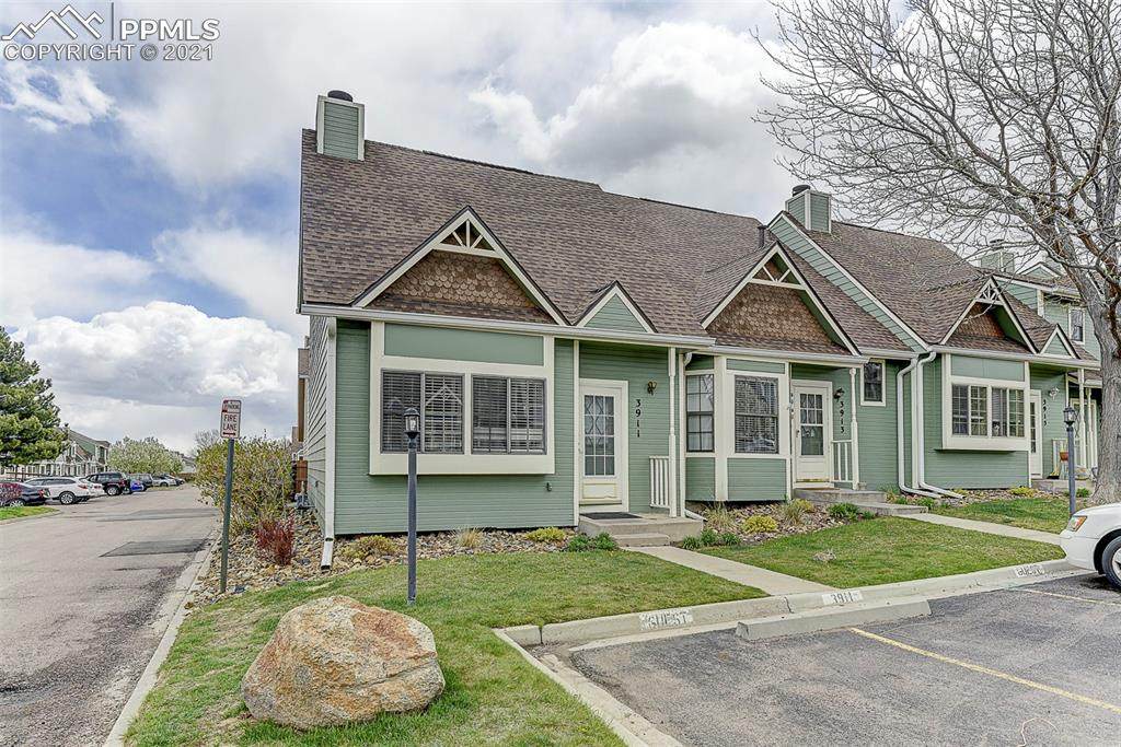 3911 Berkley Court - Photo 1