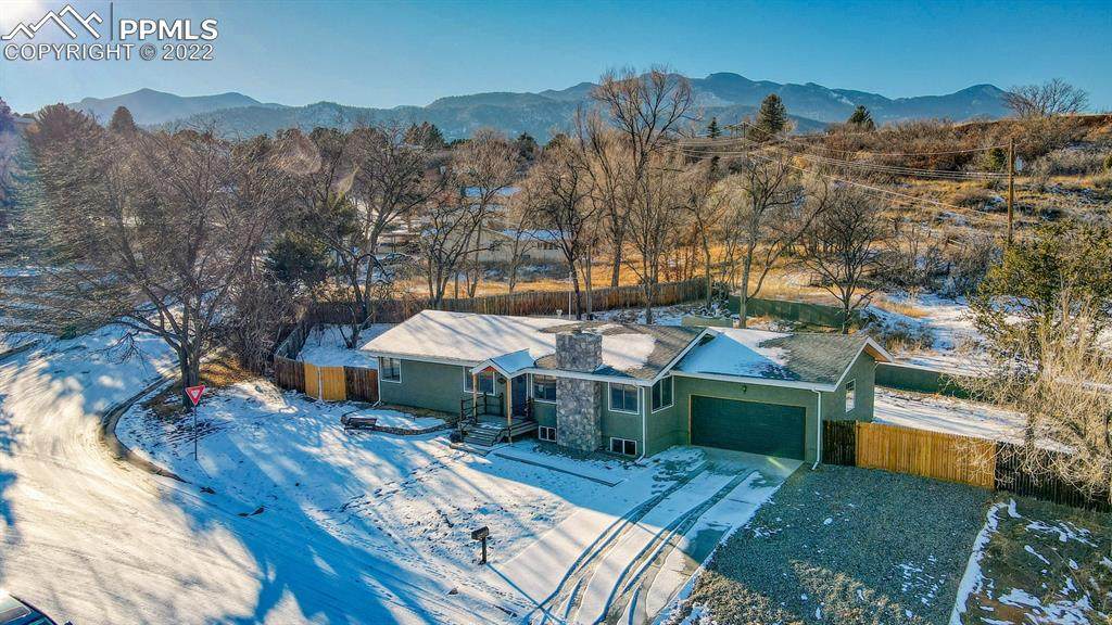 1006 Zodiac Drive - Photo 1