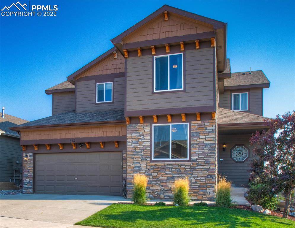 813 Deschutes Drive - Photo 1