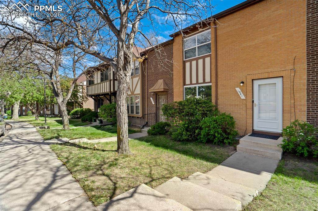 1951 Academy Boulevard - Photo 1