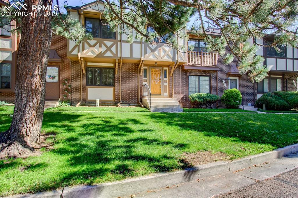 1925 Academy Boulevard - Photo 1