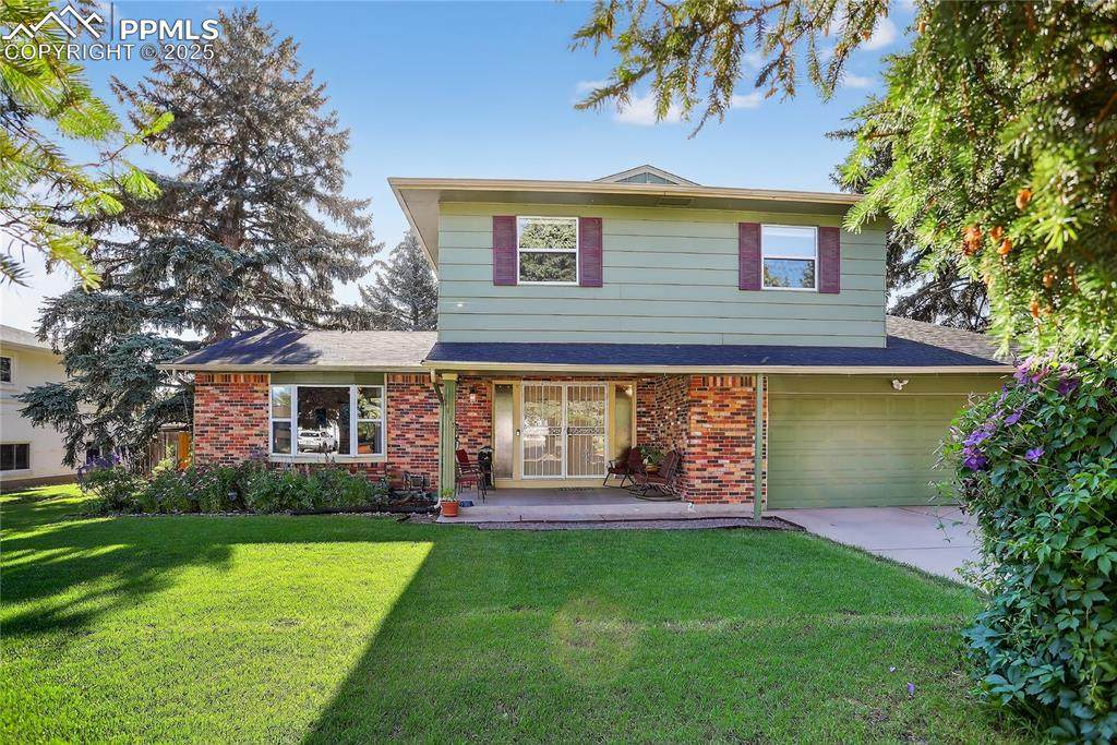 2113 Woodburn Street - Photo 1