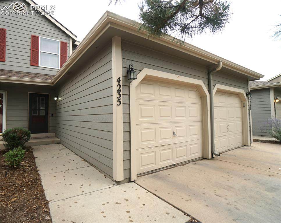 4235 Hunting Meadows Circle - Photo 1